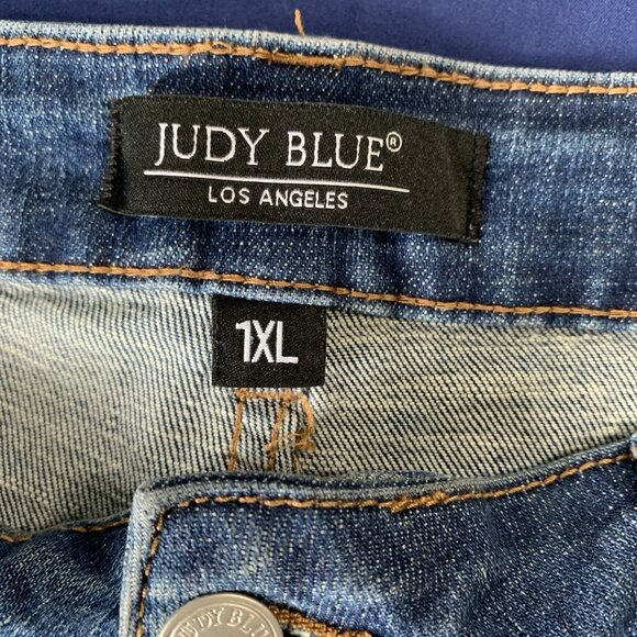 Judy Blue Shorts Womens X-Large Blue Denim Distressed Raw Hem Frayed Stretch - Picture 7 of 11